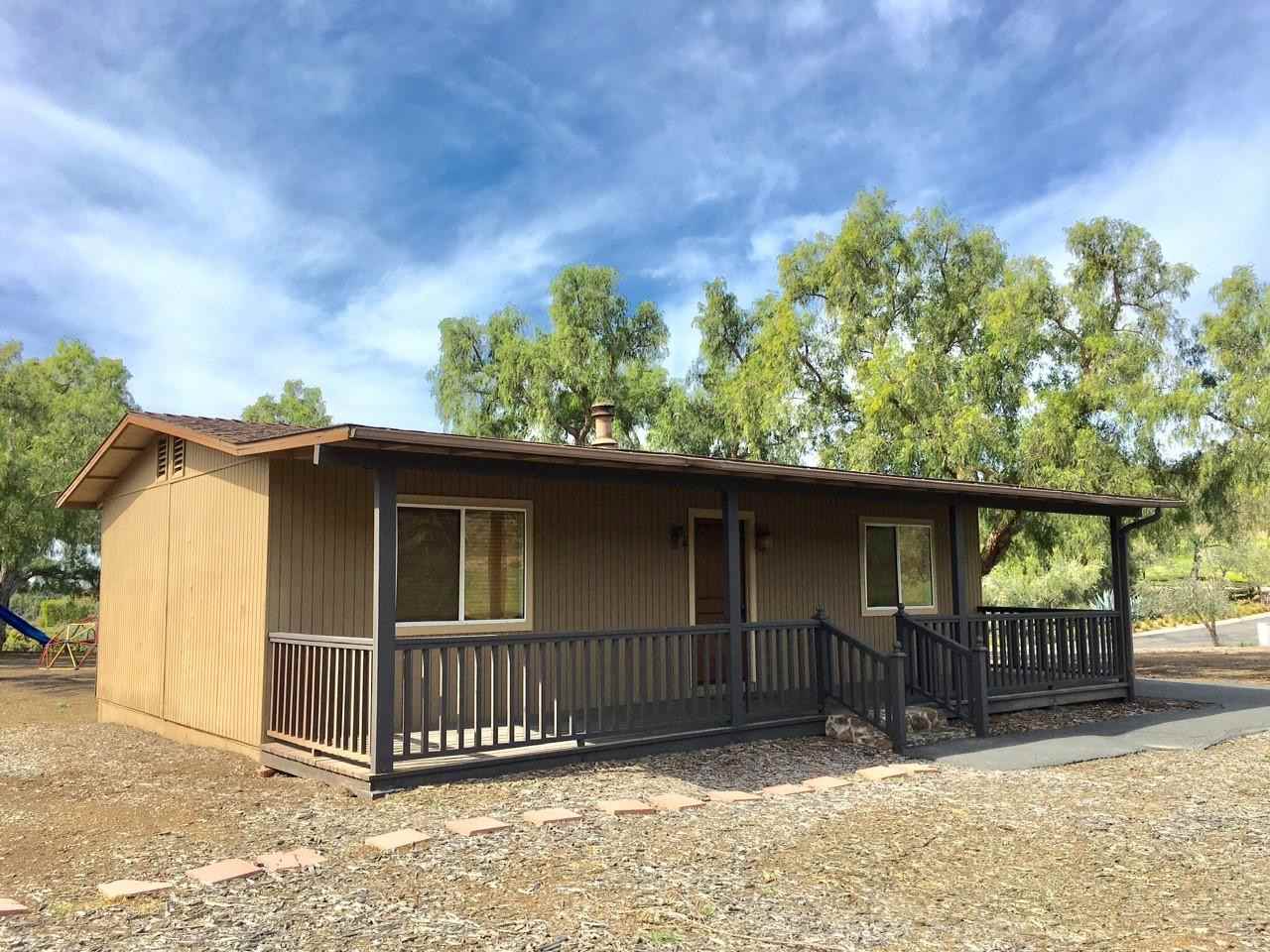 *Casita* Pacifica Ranch Drive, Rancho Santa Fe, CA 92091 1 Bedroom