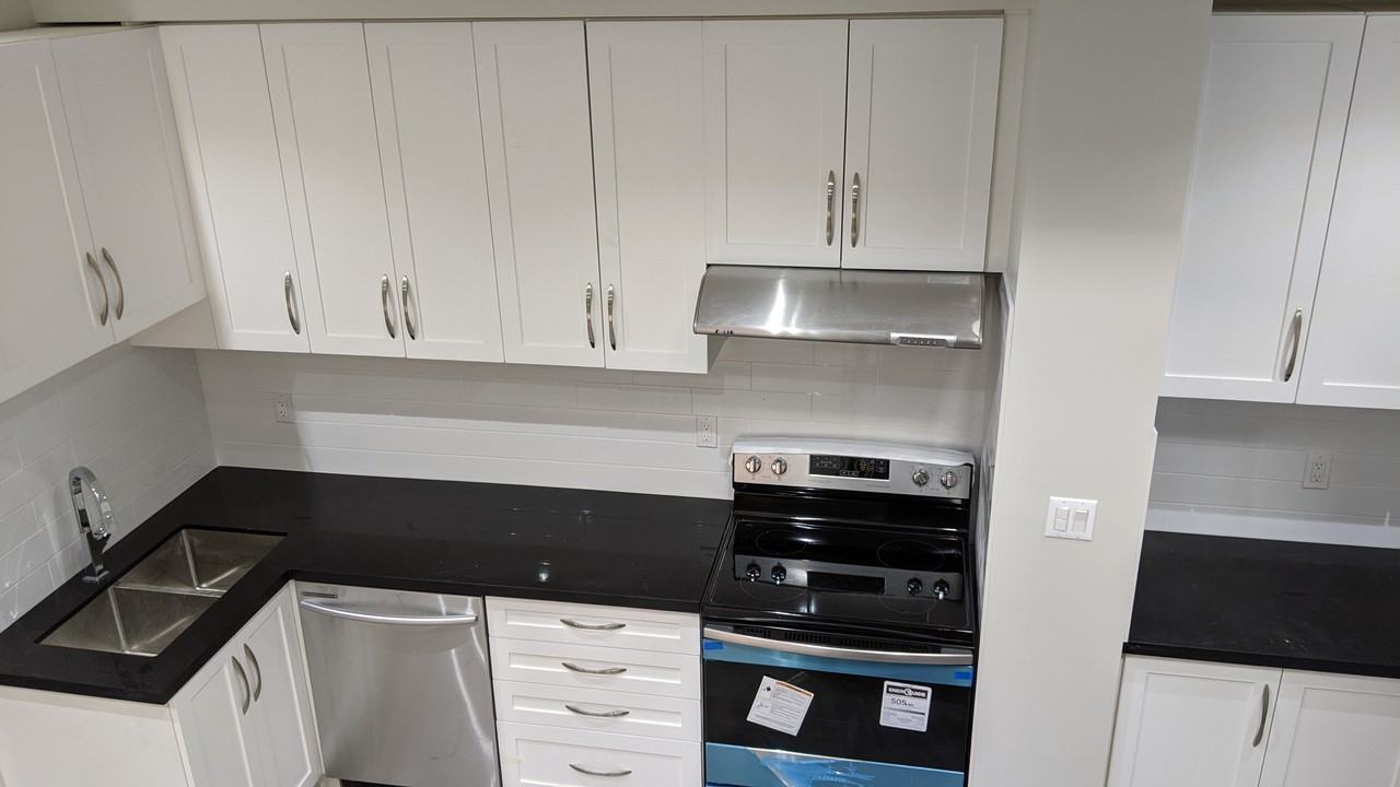 Dairy Apartments Warden Ave. & Danforth Rd 1, Toronto, ON M1L 0G2