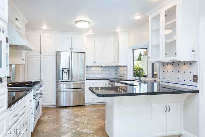 386 Mesa Way - Photo 3 of 24