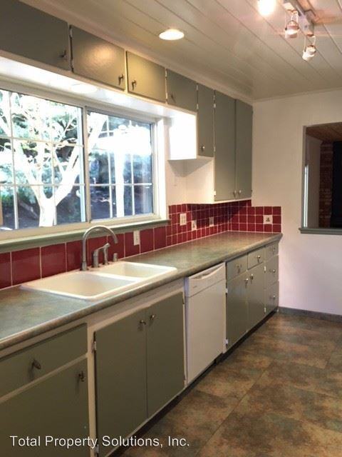 1460 Piedra Dr - Photo 2 of 17