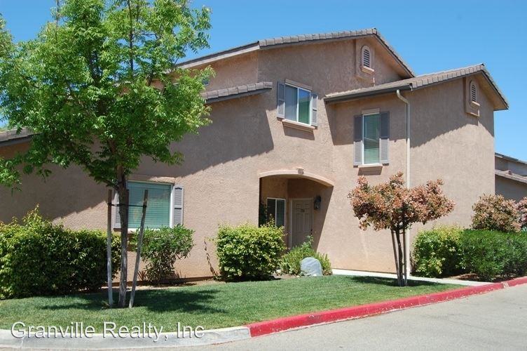 Nees Park Villas 2670 E. Nees Avenue - Photo 2 of 50