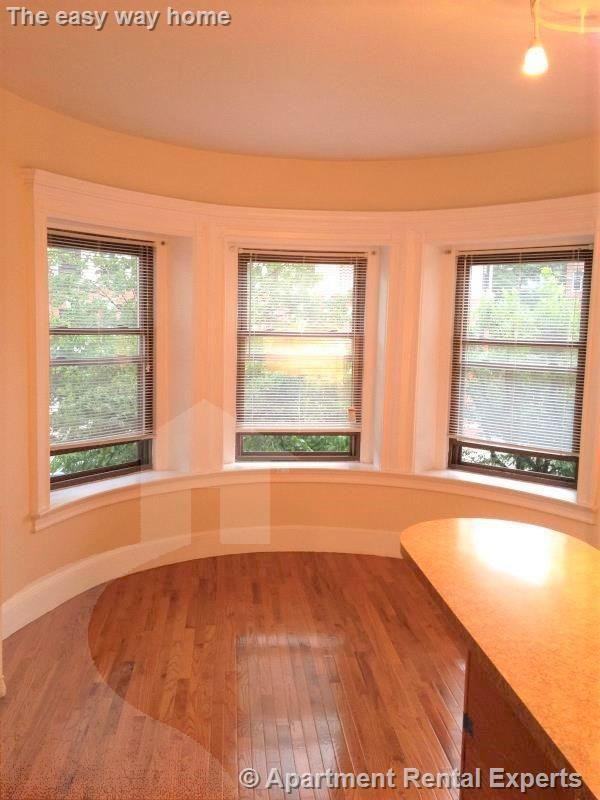 894 Massachusetts Ave