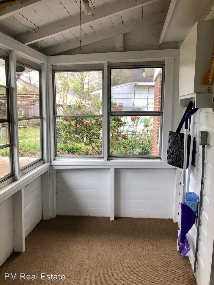 809 Barnes Street - Photo 3 of 12