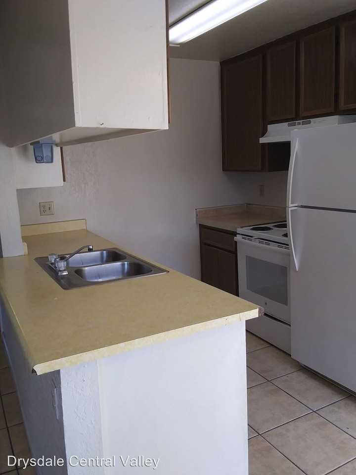 216 Floyd Avenue - Photo 2 of 7