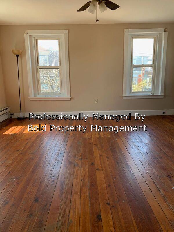 338 Hollenbach St. 2nd Fl. - Photo 3 of 4