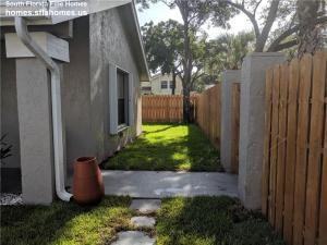 13 Elm Way - Photo 3 of 19