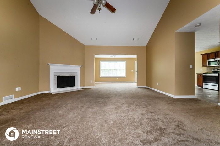190 Rivercrest Lane - Photo 3 of 16