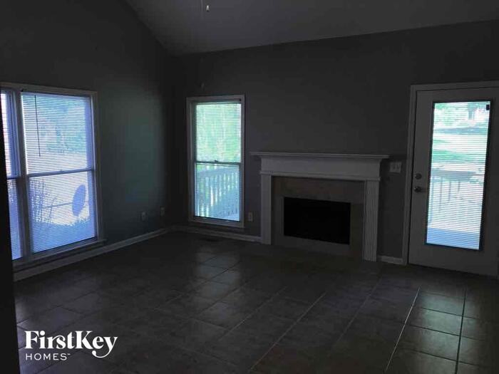 329 Dulaine Cove - Photo 2 of 14