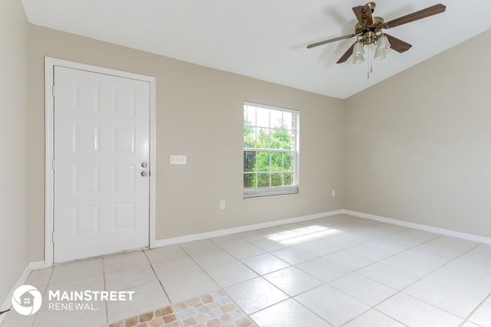 2041 Claremont Drive - Photo 3 of 16