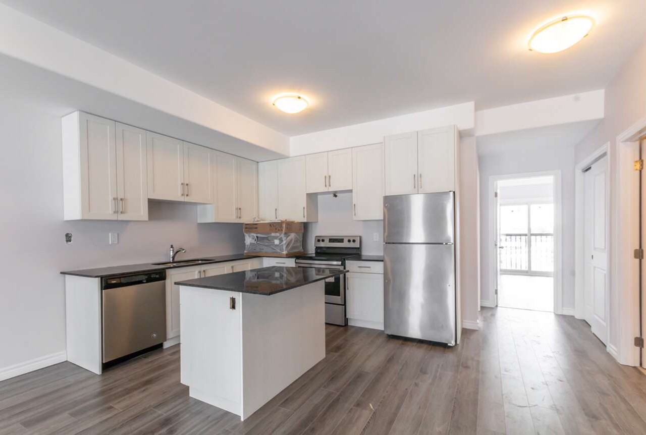 1015 Centennial Dr - Photo 2 of 10