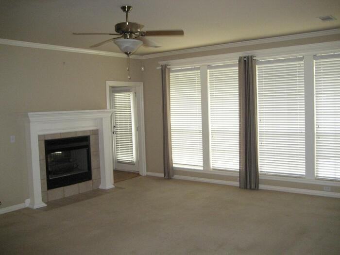 1907 West Rockport Place - Photo 3 of 23