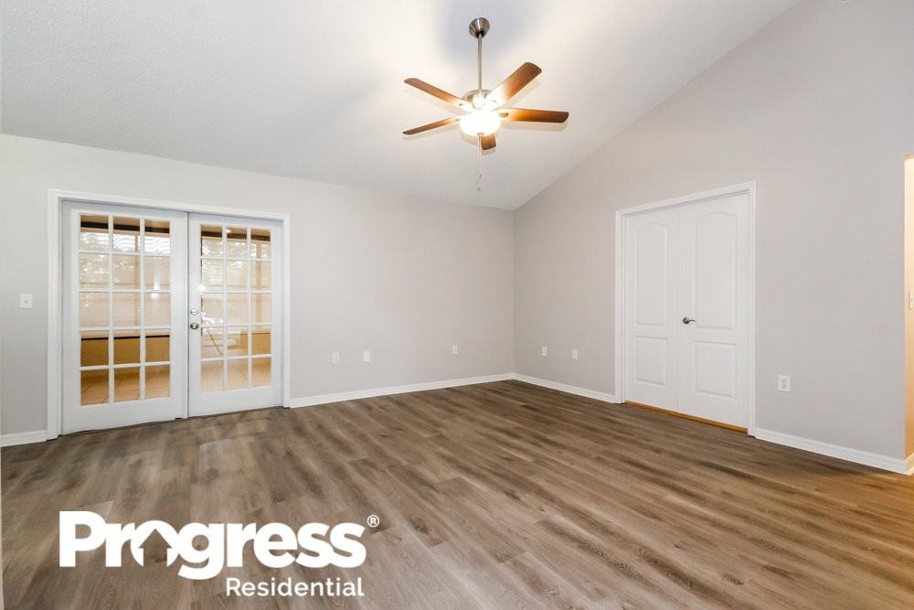 815 Greenbelt Cir - Photo 3 of 19