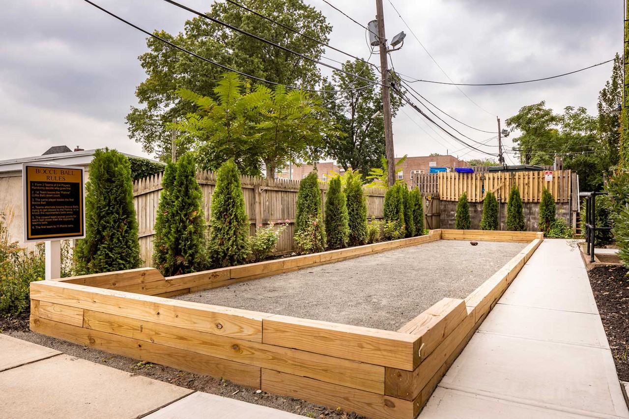 Montclair Gardens - Photo 3 of 40