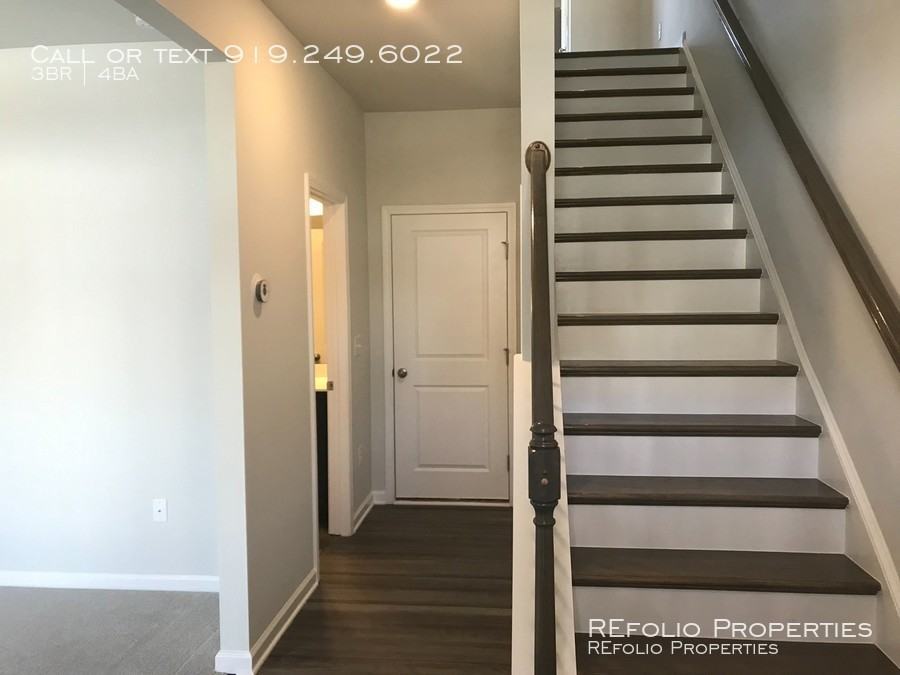 2919 Great Lawn Rd - Photo 2 of 19