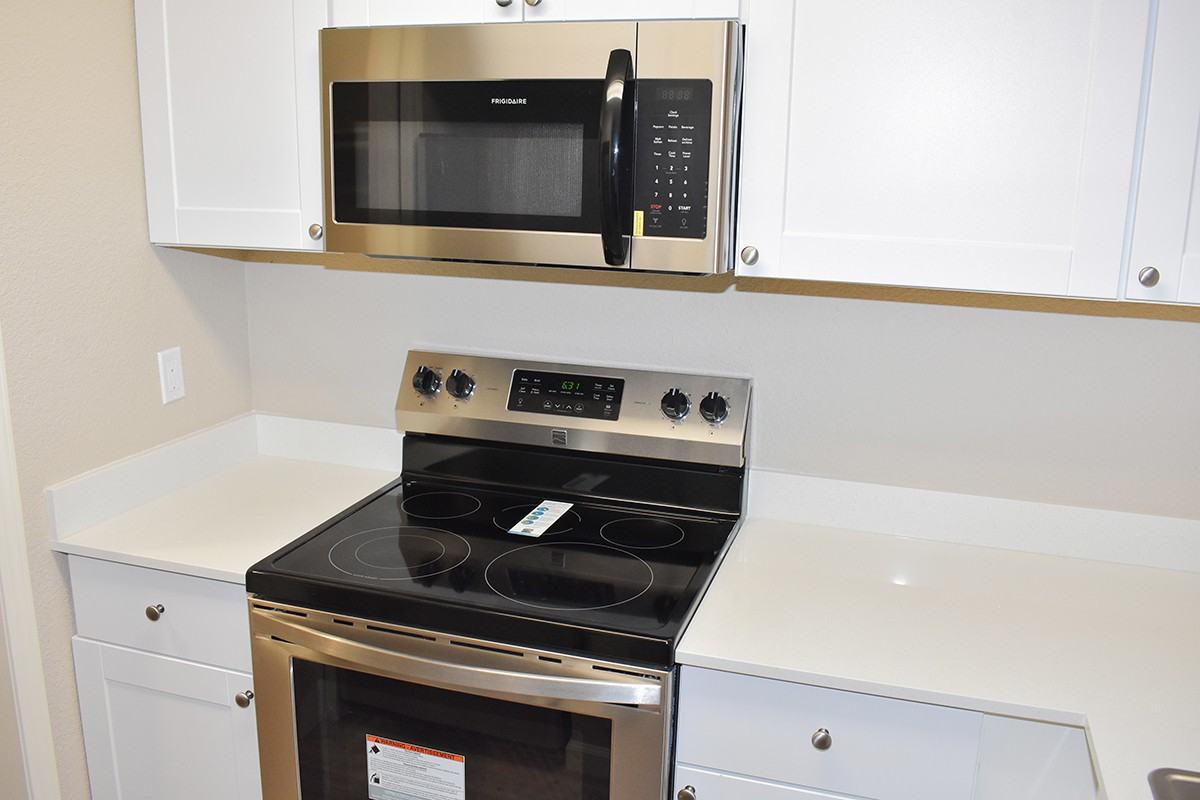 Bristle Pointe Apartments - Photo 2 of 17