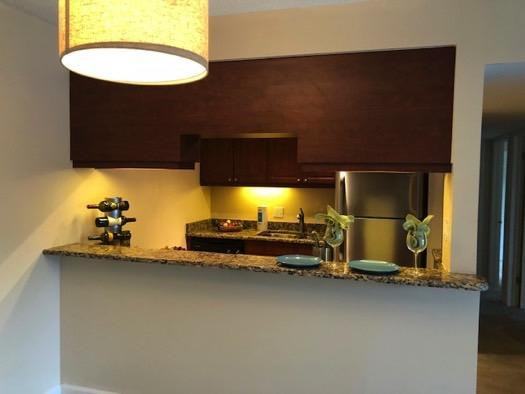 302N Embassy - Photo 2 of 8