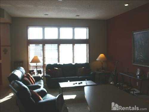 11790 Vermillion St Ne Unit E - Photo 2 of 10