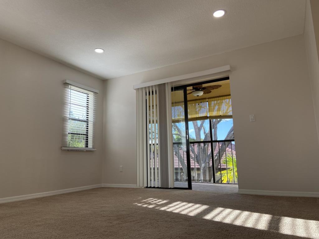 1593 Cabot Lane #4 - Photo 2 of 10