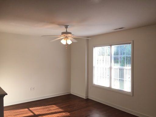 208 Durango Pl - Photo 3 of 16