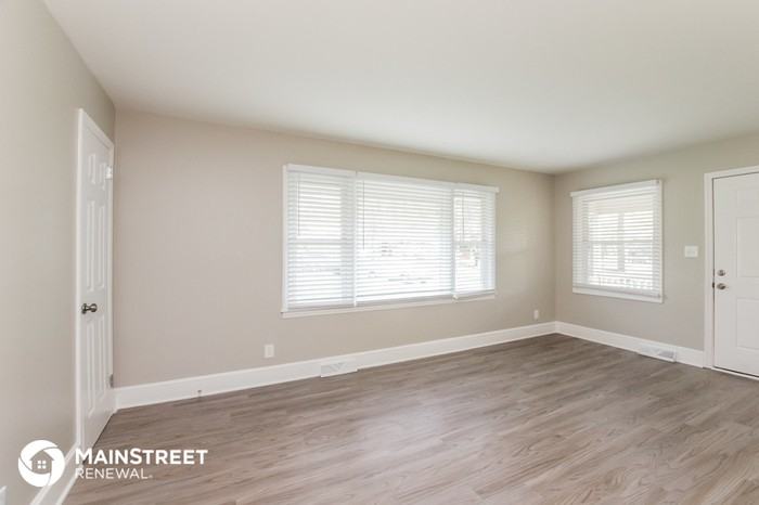 3624 Sargeant Drive - Photo 3 of 16