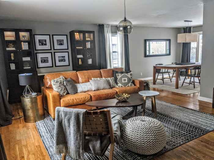 806 E 47th St - Photo 2 of 13