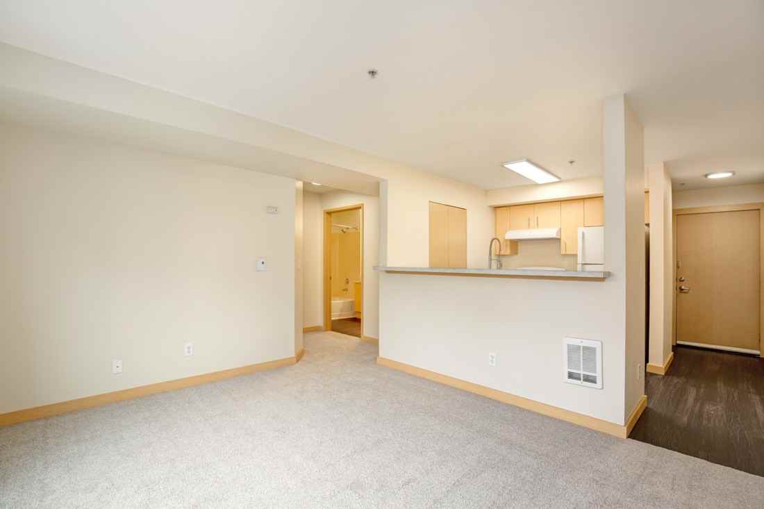 Guinevere Apartment Homes - Photo 4 of 15