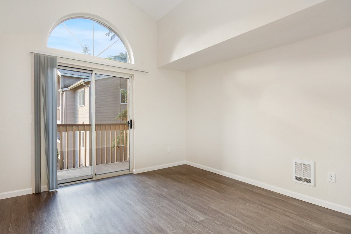 Park 210 Apartment Homes - Photo 7 of 15