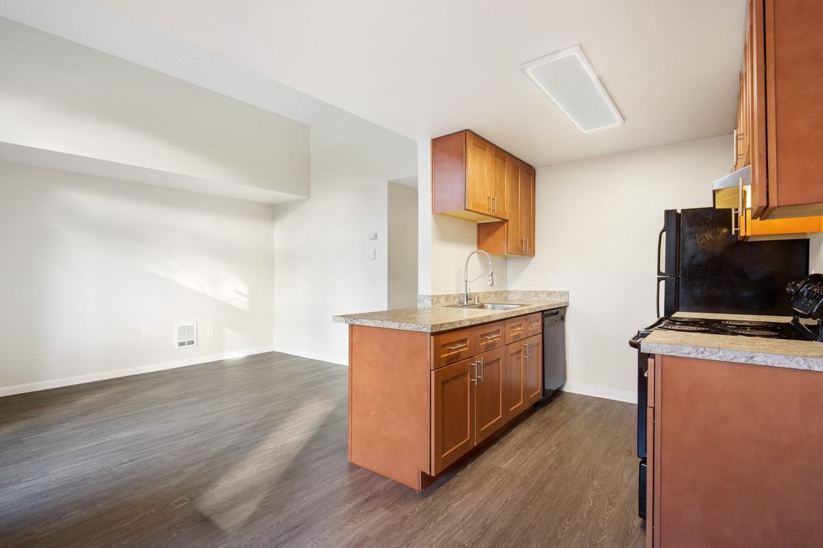 Park 210 Apartment Homes - Photo 4 of 15