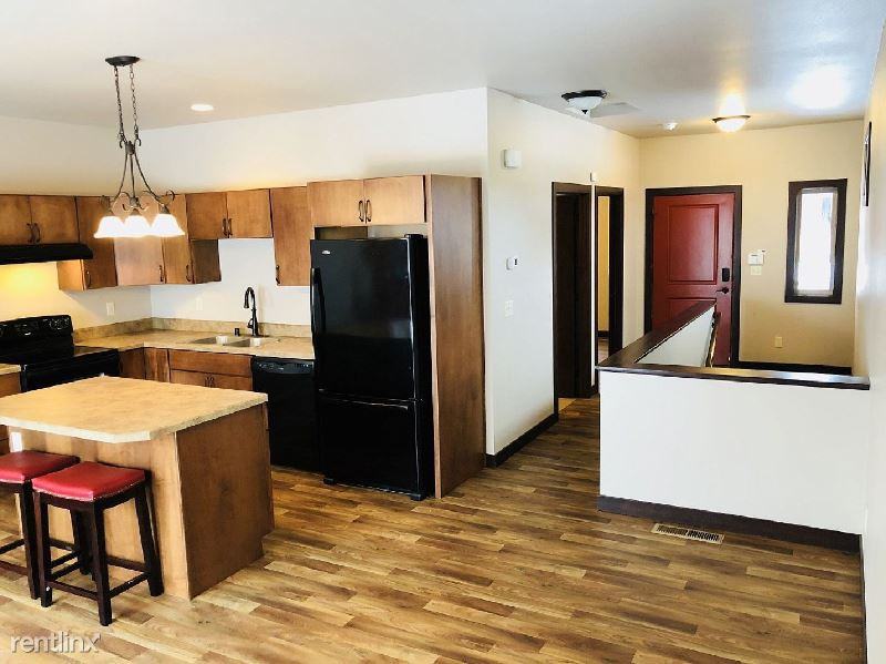 340 S Patton Ave - Photo 2 of 10