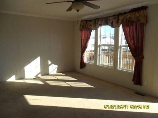 304 Saybrook Ct - Photo 2 of 9