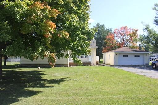 4266 Pheasant Dr - Photo 2 of 19