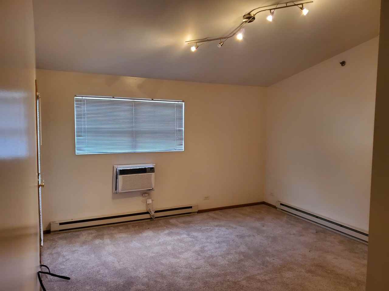 320 Cunat Blvd 3c - Photo 2 of 12