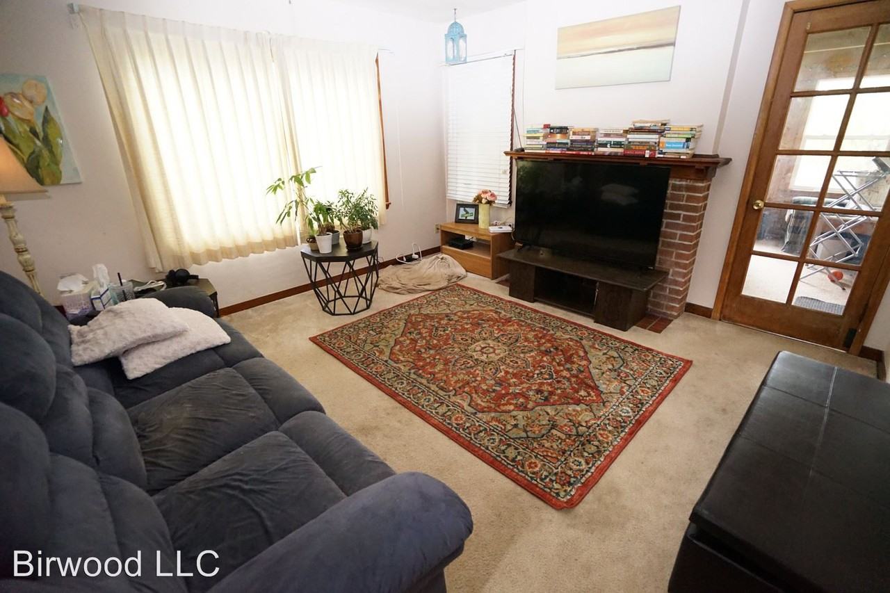 915 O'Sheridan St. - Photo 2 of 14