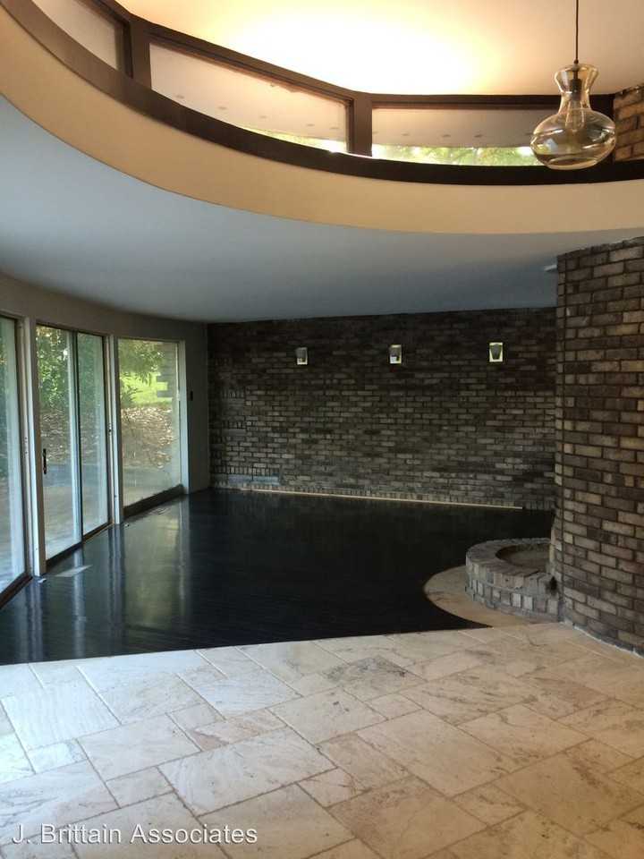 17 Sherwood Court - Photo 2 of 19