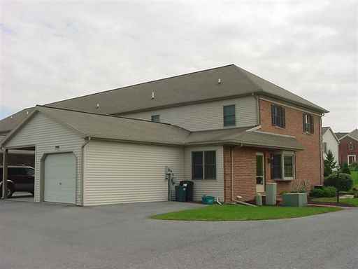 1258 Martin Ave - Photo 2 of 2