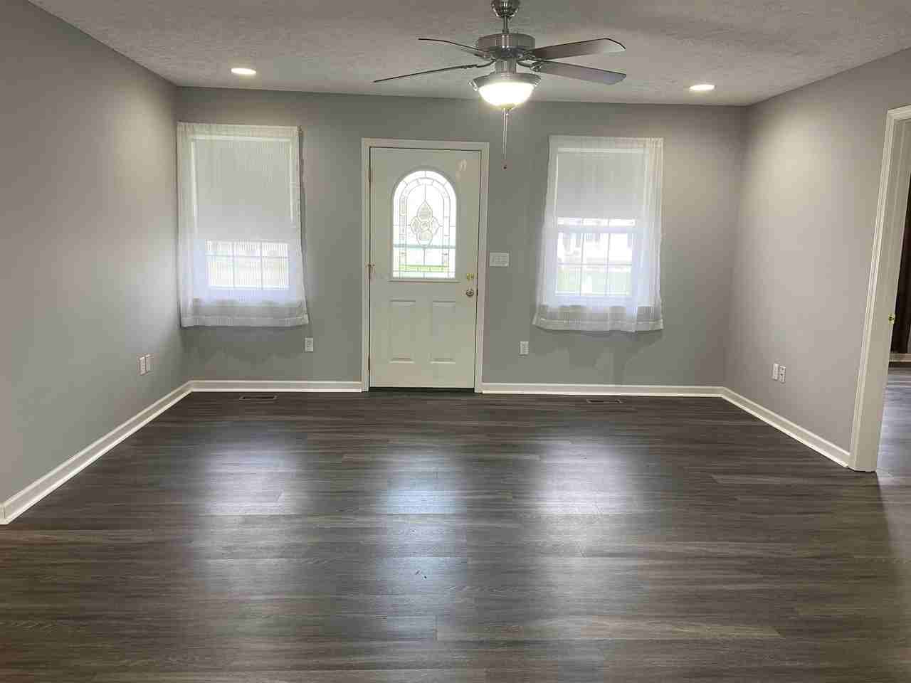 1403 5th Ave - Photo 3 of 23