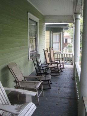 305 W Duffy St #C - Photo 2 of 5