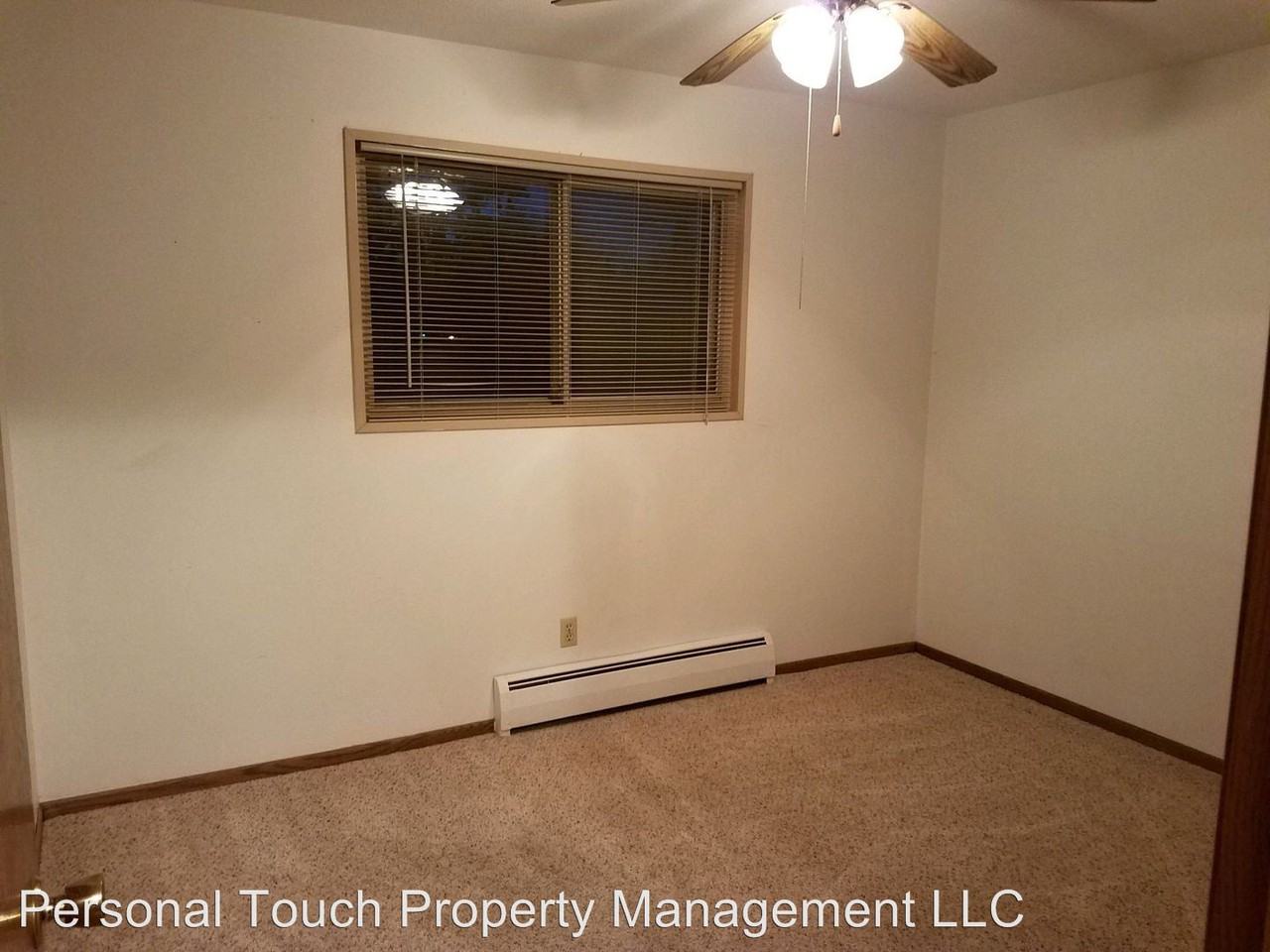 404 5th Ave W - Photo 3 of 11