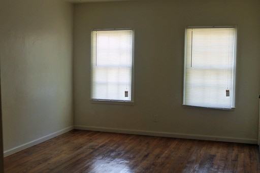 1211 E 54th St - Photo 2 of 7