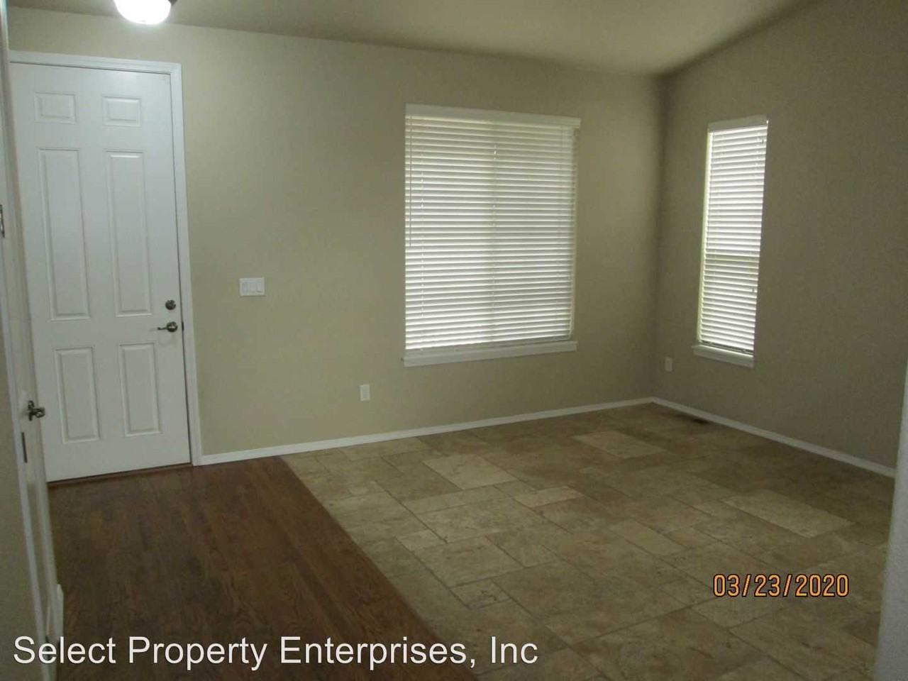 3472 Tail Wind Dr - Photo 3 of 11