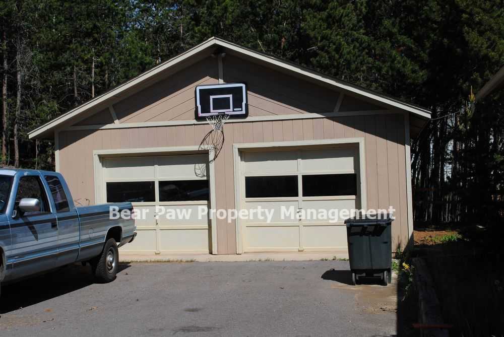 9102 Gray Lane - Photo 2 of 10