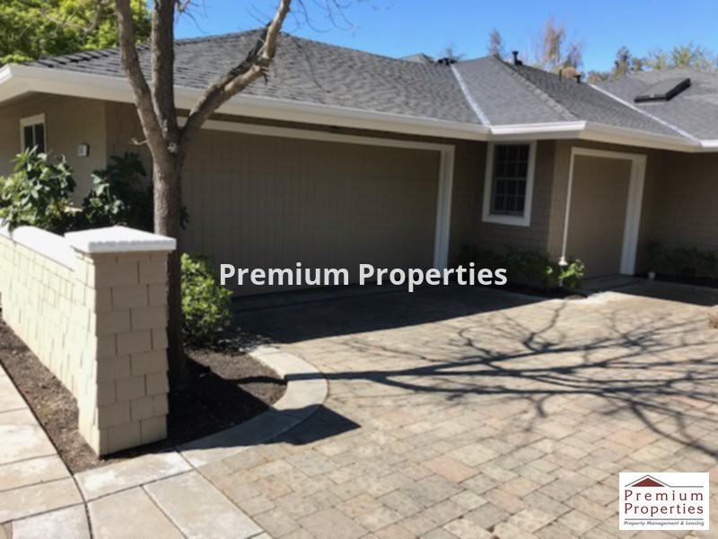 2541 Roundhill Dr - Photo 2 of 49