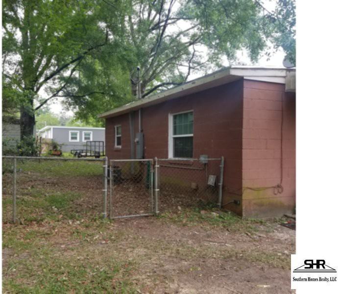 401 Well Line Rd - Photo 2 of 4