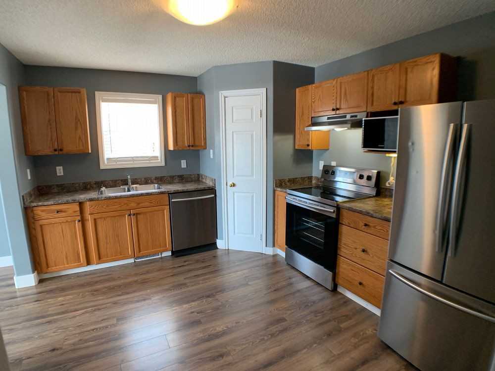 100 41-100 St Laurent Way - Photo 3 of 19