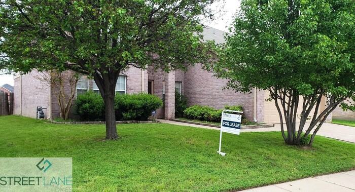 5637 Robins Way - Photo 2 of 25