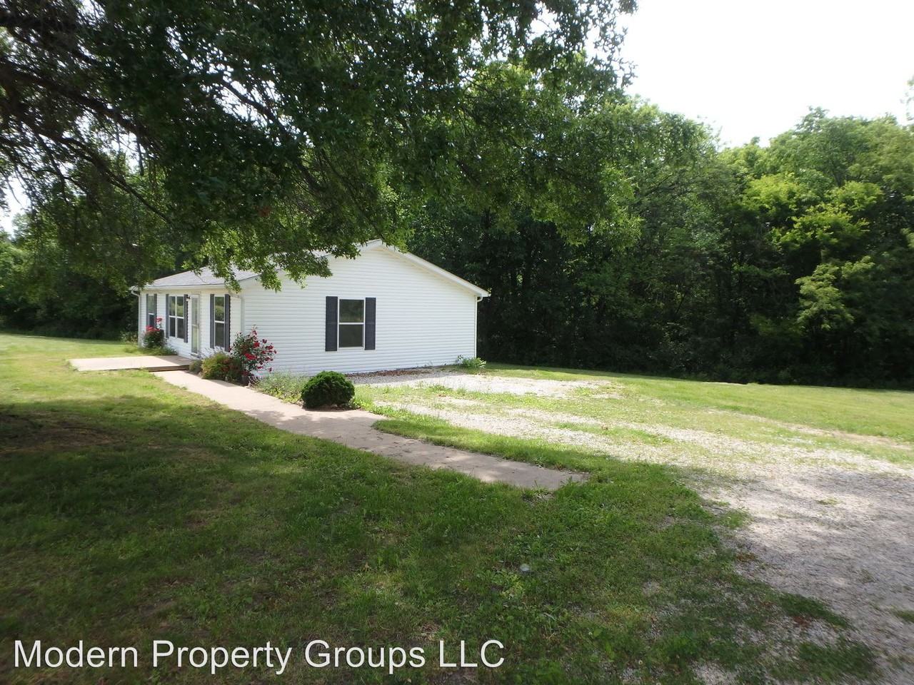 14910 Santa Fe Rd - Photo 2 of 21