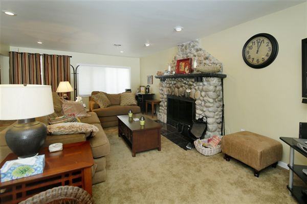 12206 N Sherman Lake Dr - Photo 2 of 11