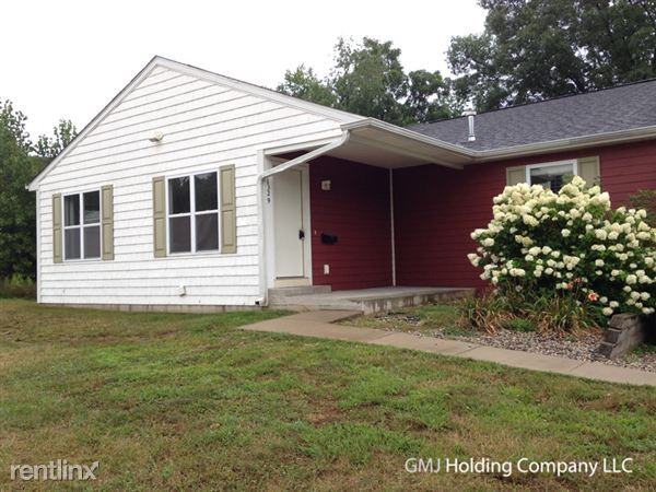 1329 Fraternity Village Dr - Photo 3 of 10