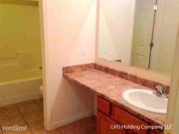 1329 Fraternity Village Dr - Photo 2 of 10