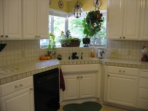 5683 Brookhurst Ct - Photo 2 of 10